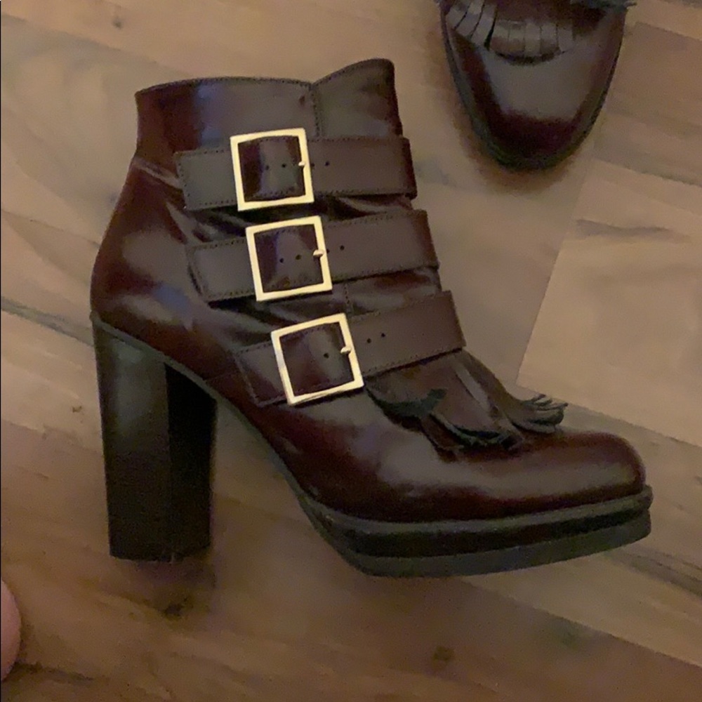 Platform heel burgundy shiny leather buckle booties